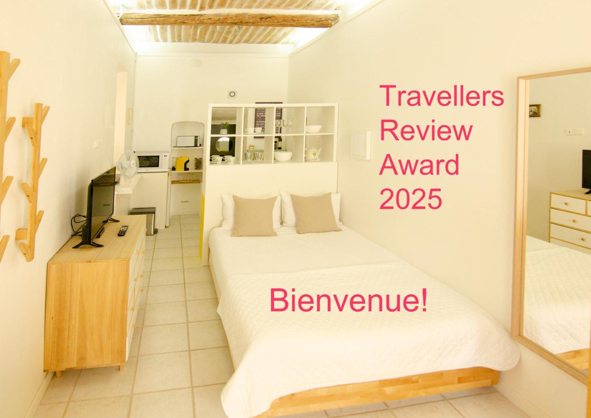 Clementine - Joli Studio Prive Avec Clim Calme A 70 M Du Centre Village De Lauris 外观 照片